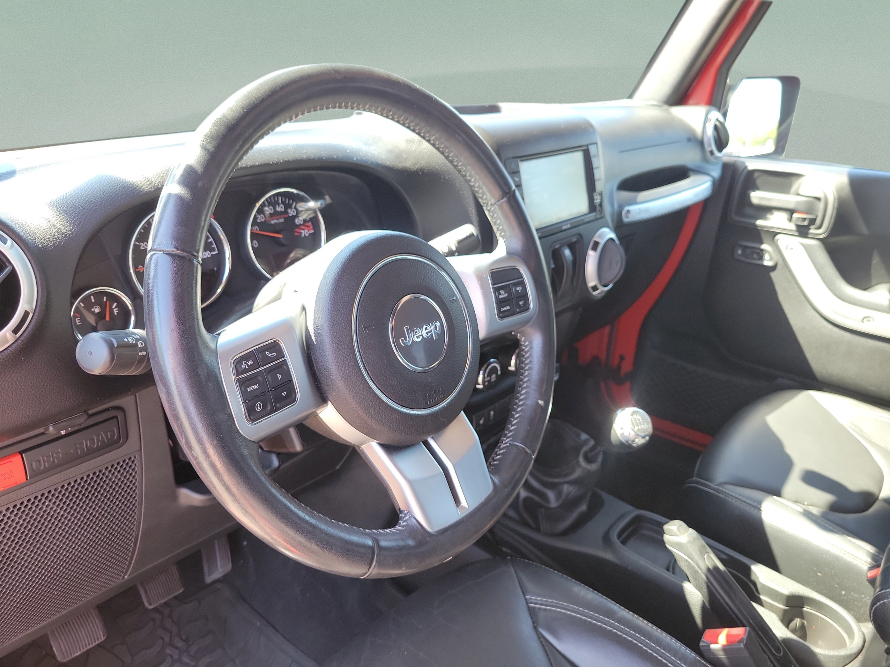 Used 2017 Jeep Wrangler Rubicon AWD/4WD image 19