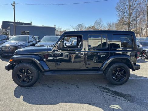 Used 2021 Jeep Wrangler Unlimited Sahara image 6