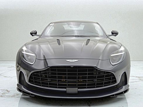 Used 2024 Aston Martin DB12 Coupe image 23