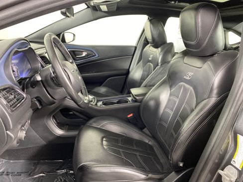 Used 2016 Chrysler 200 S w/ Navigation & Sound Group I AWD/4WD image 16