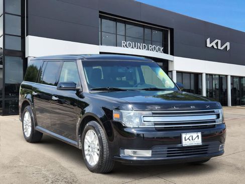 Used 2018 Ford Flex SEL w/ Equipment Group 202A FWD image 3