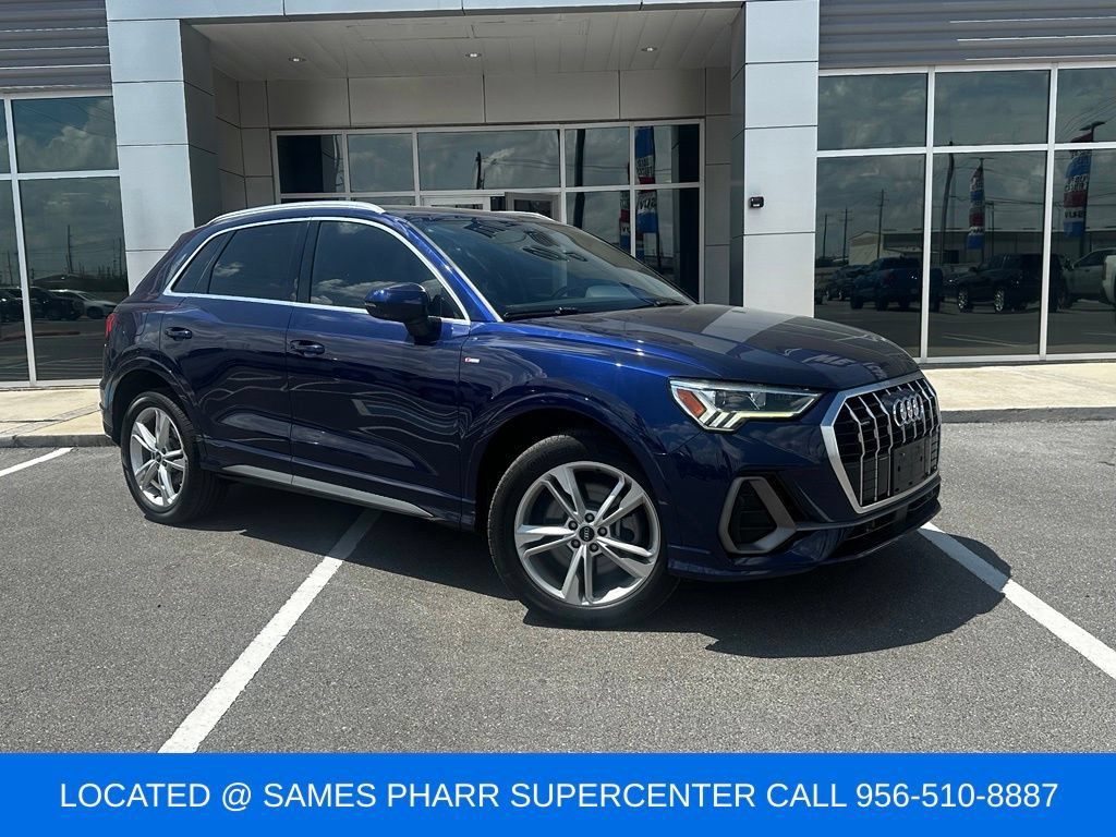 Used 2022 Audi Q3 2.0T Premium Plus AWD/4WD image 2