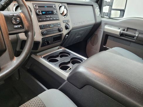 Used 2016 Ford F250 XLT w/ XLT Value Package image 26