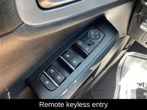 Used 2025 Kia Soul S FWD image 20