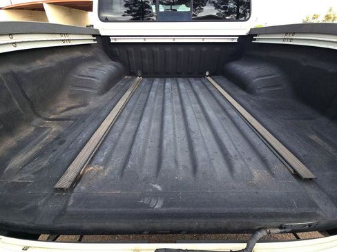 Used 2018 Nissan Frontier PRO-4X AWD/4WD image 40