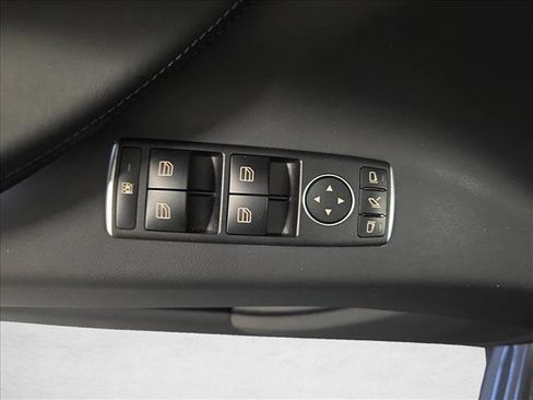 Used 2020 Tesla Model X Long Range image 28