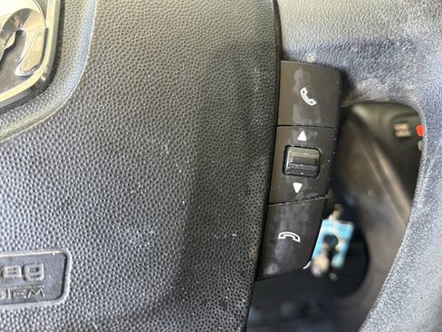 Used 2014 RAM ProMaster 2500 w/ Interior Convenience Group image 17