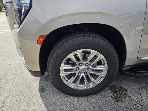 Certified 2022 GMC Yukon SLT w/ SLT Premium Package image 14