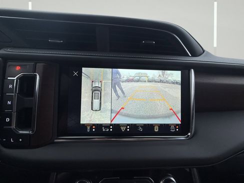 Used 2023 GMC Yukon Denali Ultimate image 24