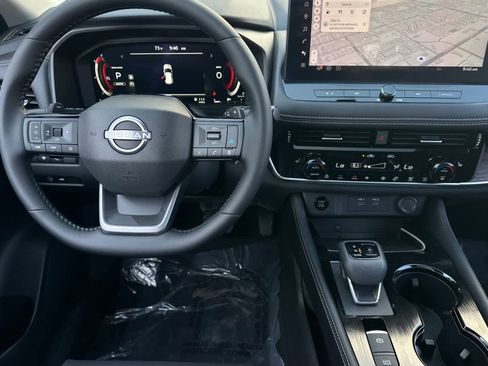 New 2026 Nissan Rogue Platinum image 16