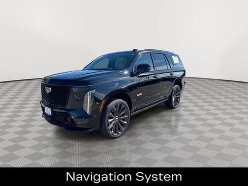 Used 2025 Cadillac Escalade V AWD/4WD image 4