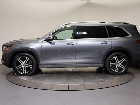 Certified 2023 Mercedes-Benz GLS 450 4MATIC image 4