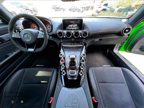 Used 2018 Mercedes-Benz AMG GT R image 13
