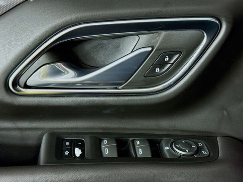 Used 2023 Chevrolet Tahoe RST image 23