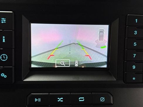 Used 2019 Ford F150 XL w/ Equipment Group 101A Mid AWD/4WD image 3