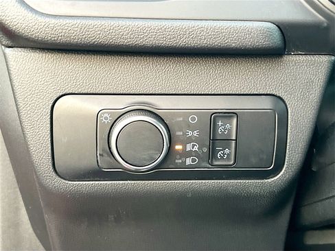 Used 2025 Ford Escape Active image 10