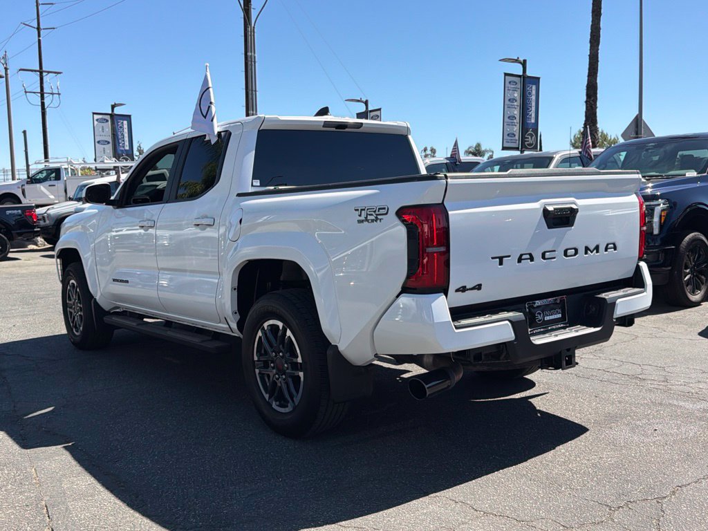 Used 2025 Toyota Tacoma 4x4 Double Cab image 8