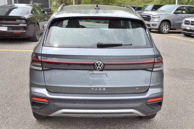 Used 2025 Volkswagen Taos S AWD/4WD image 7
