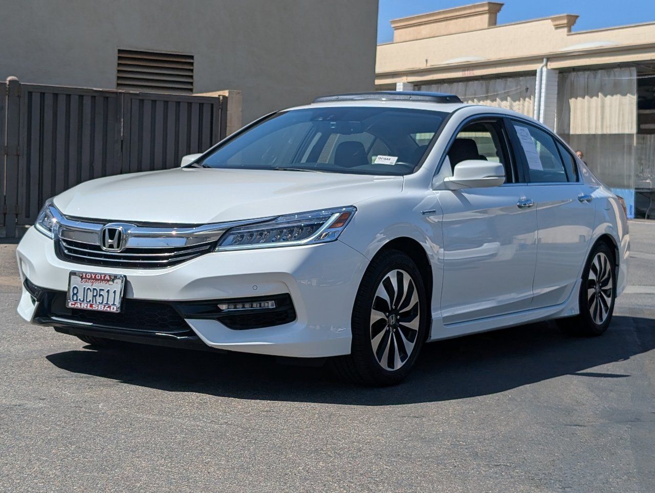 Used 2017 Honda Accord Touring image 11