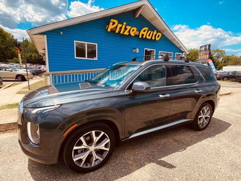 Used 2022 Hyundai Palisade Limited w/ Winter Package AWD/4WD image 1