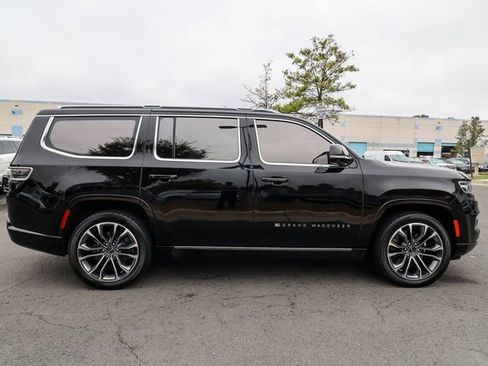 Used 2022 Jeep Grand Wagoneer Series III w/ Rear Seat Video Group 1 image 21