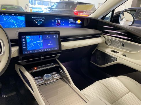 New 2026 Lincoln Nautilus Black Label image 12