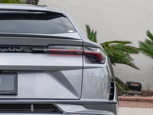 Used 2024 Lamborghini Urus S AWD/4WD image 36
