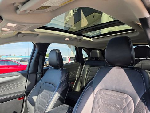 Used 2024 Ford Escape SE w/ PHEV Premium Package FWD image 12