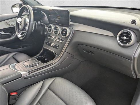 Used 2022 Mercedes-Benz GLC 300 image 21