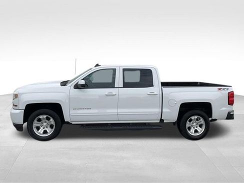 Used 2018 Chevrolet Silverado 1500 LT w/ All Star Edition AWD/4WD image 39