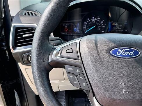 Used 2023 Ford Edge Titanium AWD/4WD image 11
