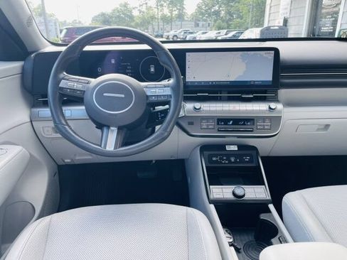 Used 2024 Hyundai Kona Limited AWD/4WD image 17