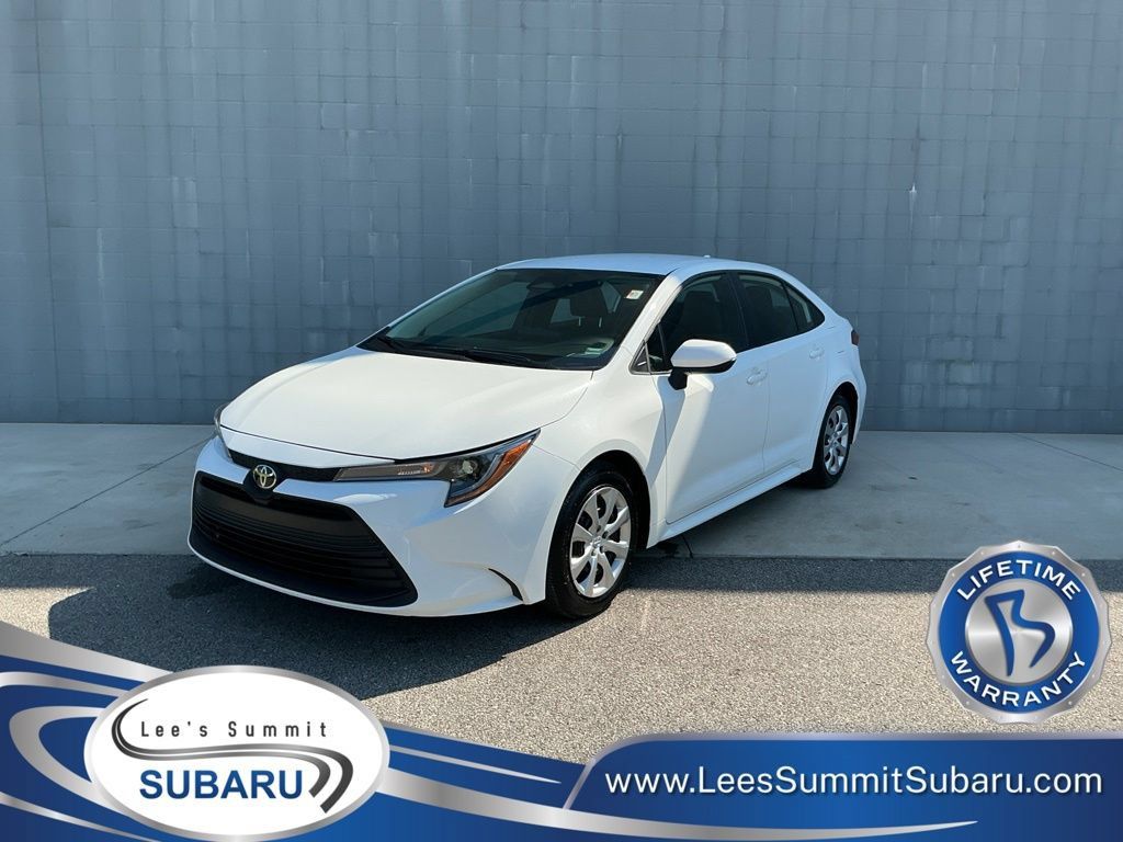 Used 2026 Toyota Corolla LE FWD image 1