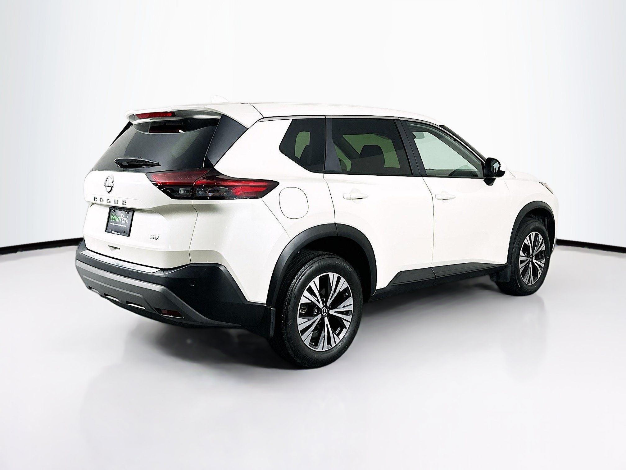 Used 2023 Nissan Rogue SV FWD image 9
