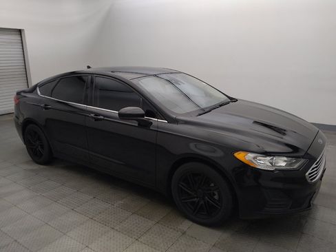 Used 2020 Ford Fusion SE FWD image 11