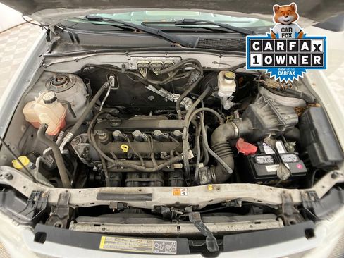 Used 2011 Ford Escape XLS w/ 101A Rapid Spec Order Code image 30