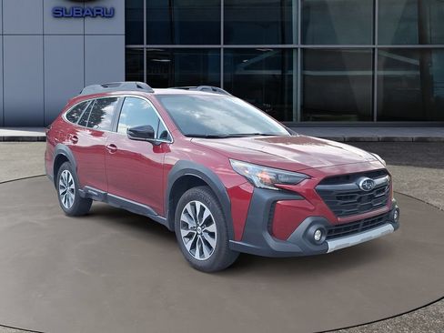 Used 2023 Subaru Outback Limited XT AWD/4WD image 4