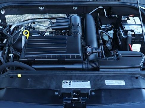 Used 2017 Volkswagen Jetta SE image 56