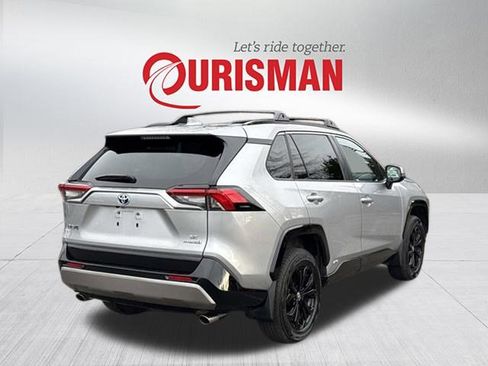 Used 2023 Toyota RAV4 SE image 2