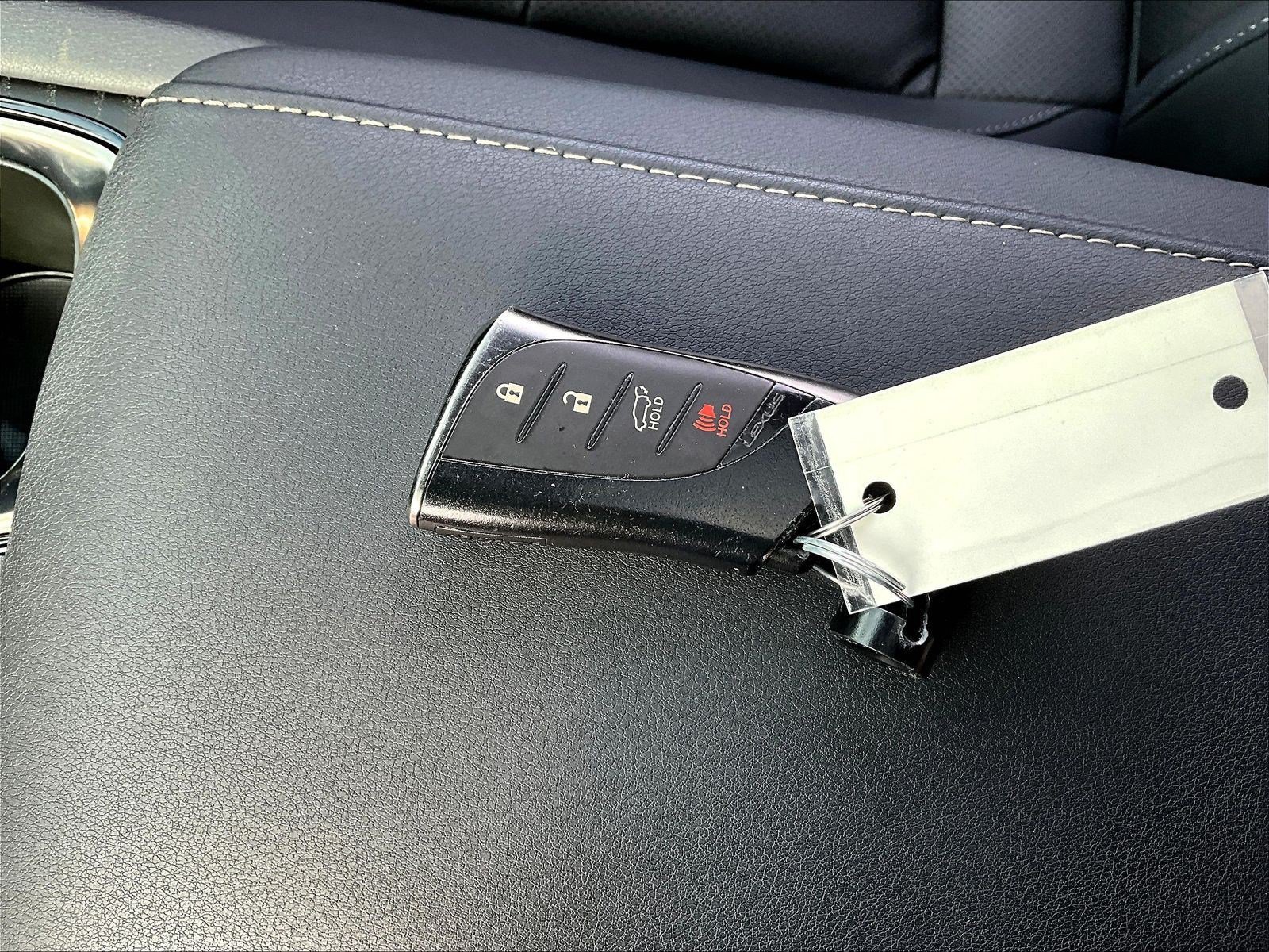Used 2023 Lexus RX 350 Premium w/ Accessory Package FWD image 35