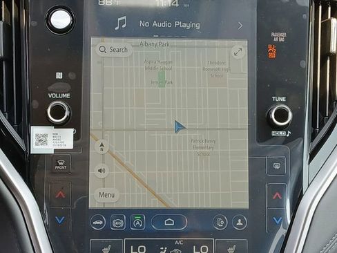 Used 2025 Subaru Outback Premium image 11