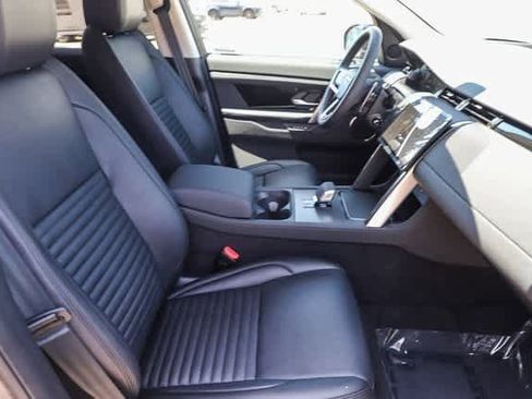 New 2024 Land Rover Discovery Sport S image 17