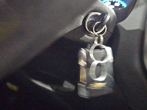 Used 2022 Chevrolet Colorado Z71 w/ Z71 Midnight Edition image 26