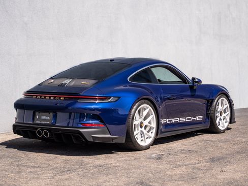 Used 2024 Porsche 911 GT3 RS RWD image 5