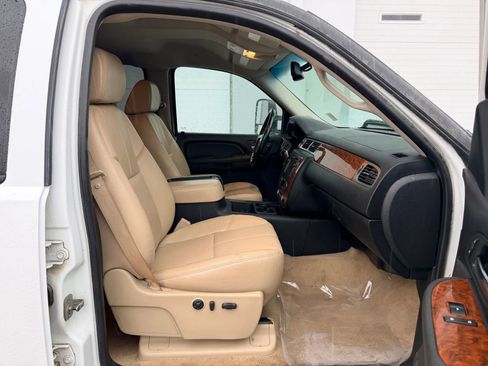 Used 2007 Chevrolet Silverado 2500 LTZ w/ Safety Package image 13