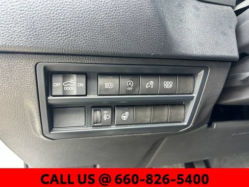 Used 2025 Toyota Tundra SR5 w/ SR5 Premium Package AWD/4WD image 14