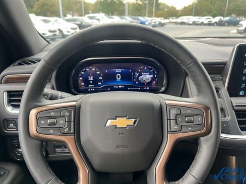 Used 2024 Chevrolet Tahoe High Country w/ Premium Package image 15