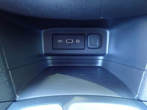 Used 2020 Chevrolet Equinox LT FWD image 21