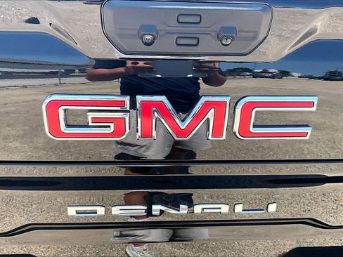 Used 2026 GMC Sierra 1500 Denali w/ Technology Package AWD/4WD image 31
