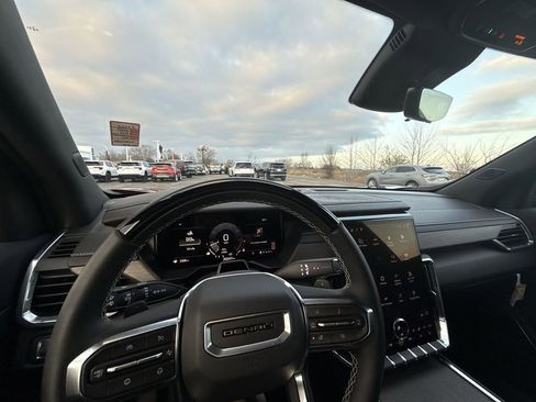 Certified 2024 GMC Acadia Denali w/ Super Cruise Package image 16